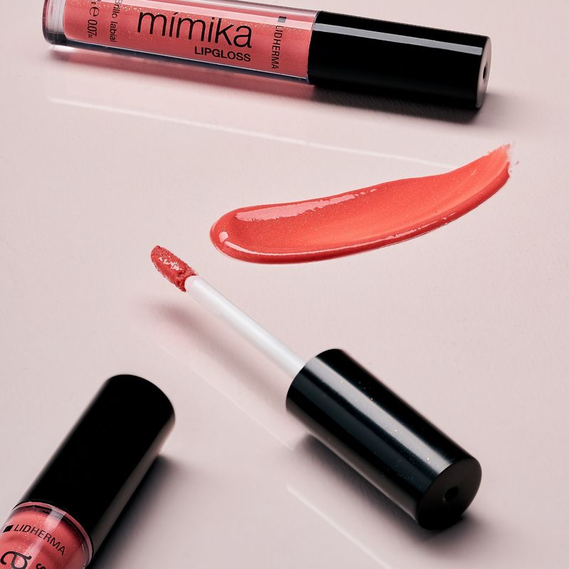 Mimika-Lipgloss-Rose--2-